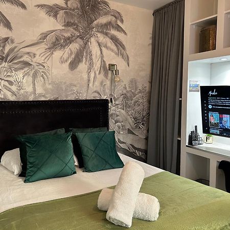Appart'TERRASSE à 20 min des Champs Élysées Maisons-Laffitte Esterno foto