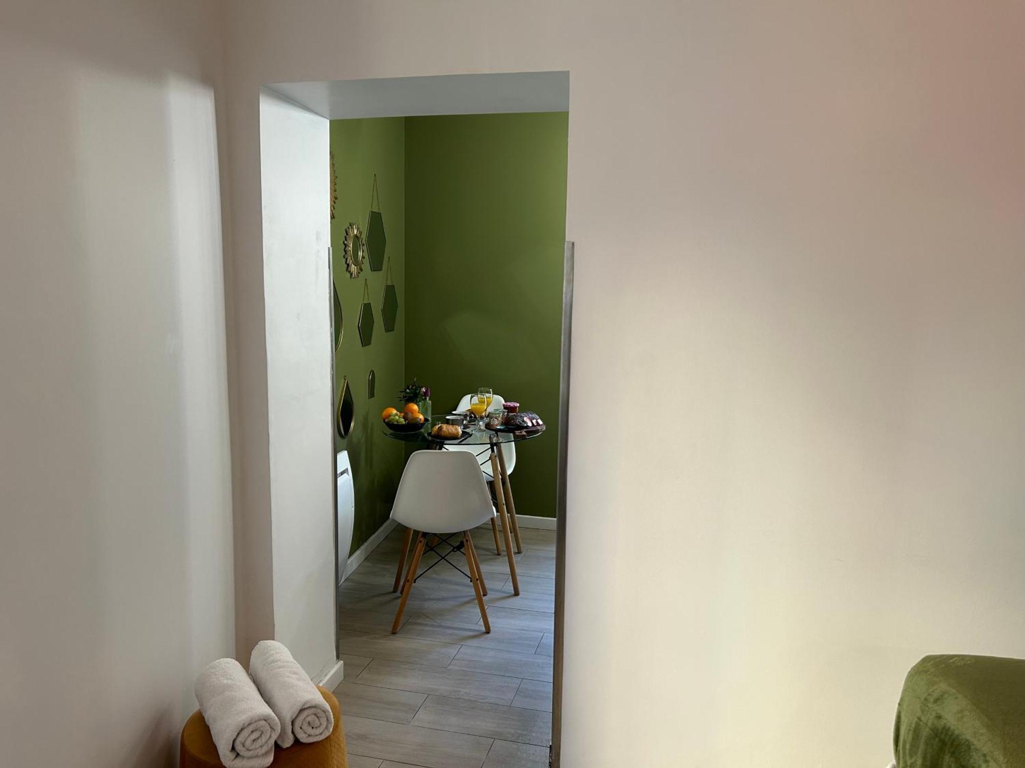 Appart'TERRASSE à 20 min des Champs Élysées Maisons-Laffitte Esterno foto
