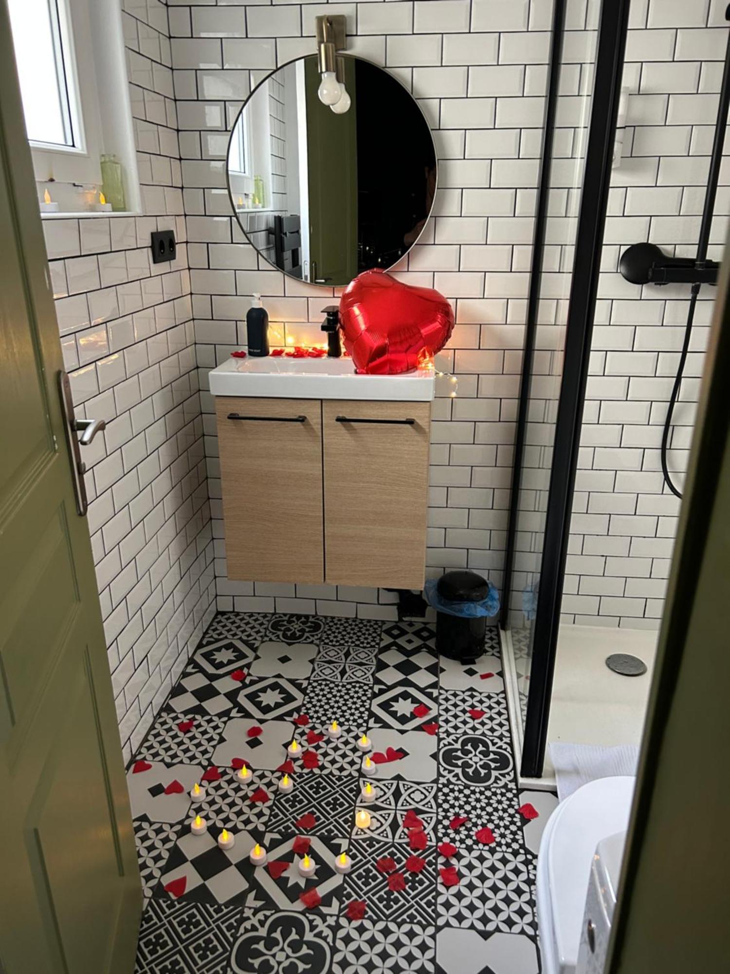 Appart'TERRASSE à 20 min des Champs Élysées Maisons-Laffitte Esterno foto
