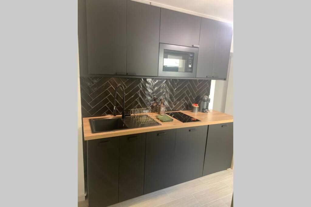 Appart'TERRASSE à 20 min des Champs Élysées Maisons-Laffitte Esterno foto